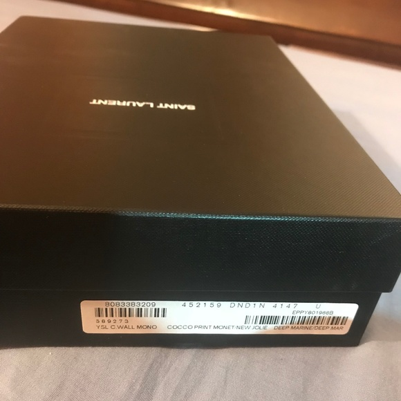 SOLD YSL Kate Wallet on Chain Croc-Embossed Navy - Picture 5 of 8